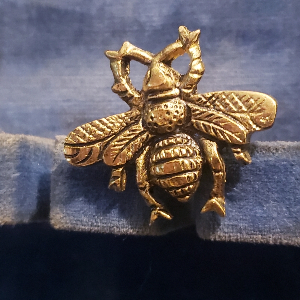Brass Bee Drawer Knob Pull